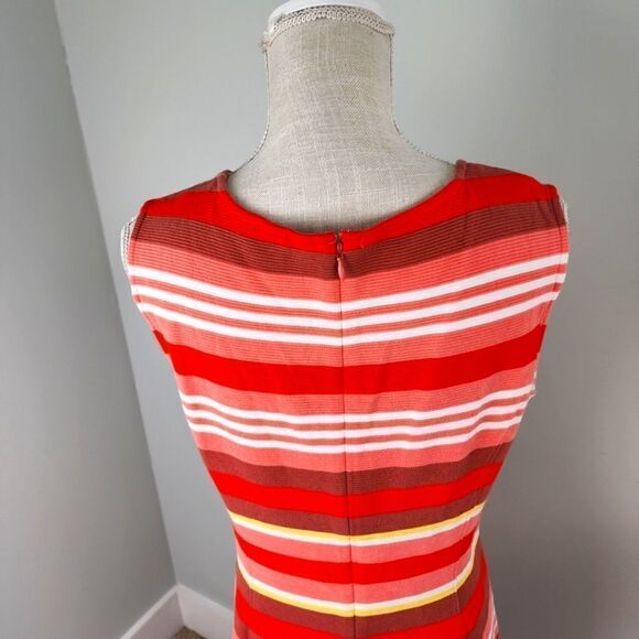 LANDS END SLEEVELESS ZIPPER BACK POCKETS KICK BACK SLIT DRESS SIZE 10 - Picture 5 of 8